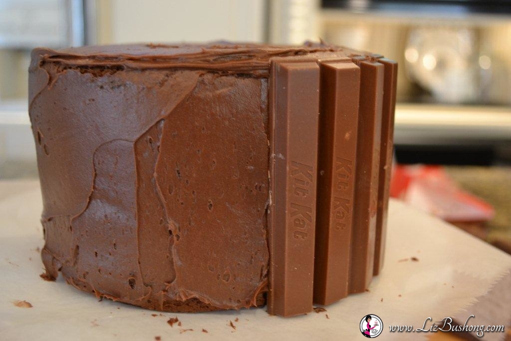 Easter Kit Kat Basket-adding kit kats to cake-www.lizbushong.com