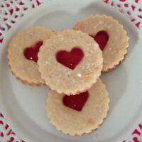 How to make Linzer Cookies lizbushong.com