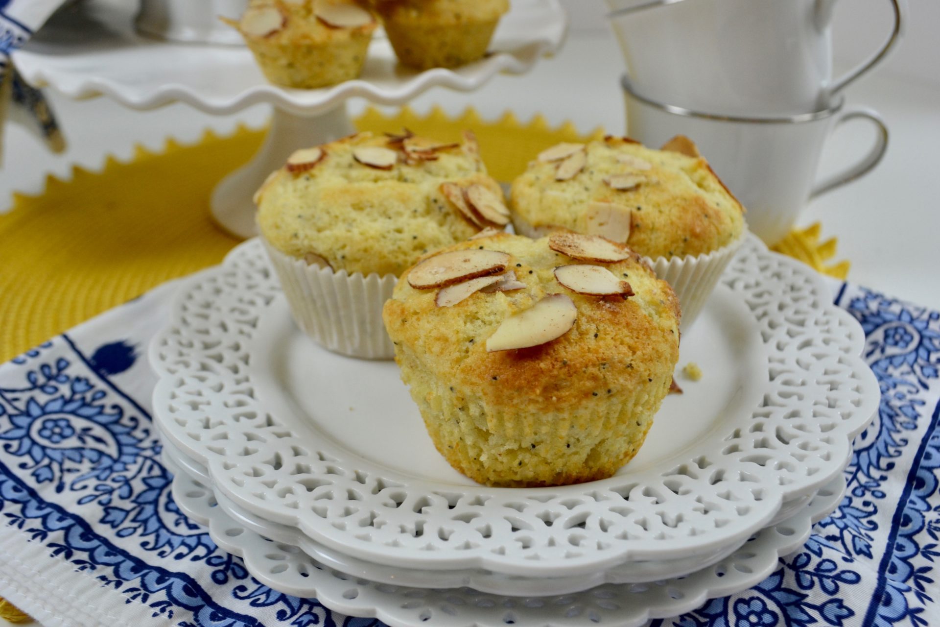 How to Make Almond Poppy Seed Muffins Set- lizbushong.com