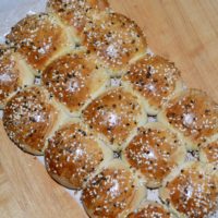 Everything Dinner Rolls lizbushong.com