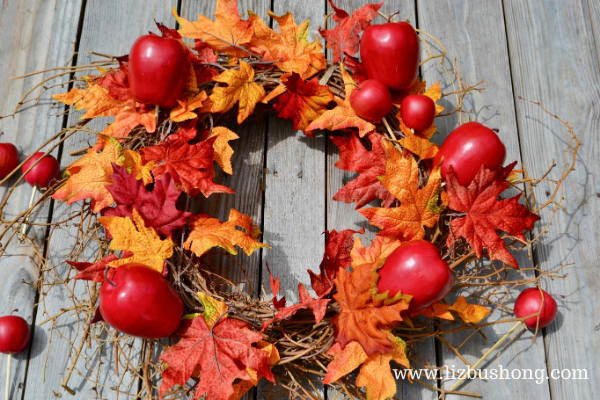 DIY Fall Apple Wreath Apples and Leaves, lizbushong.com