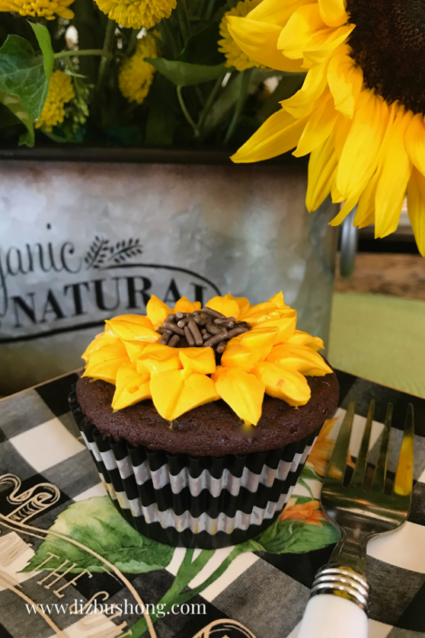 How to make sunflower cupcakes izbushong.com