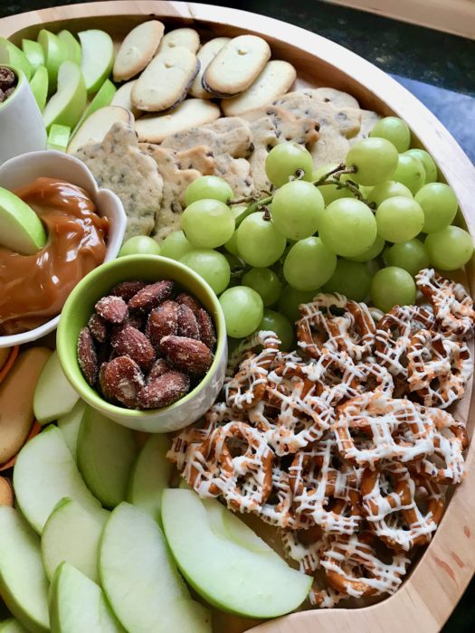 Fall THanksgiving Sweet Snack Board DIY lizbushong.com