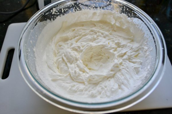 How to Make Chocolate Cherry Forest Cake lizbushong.com