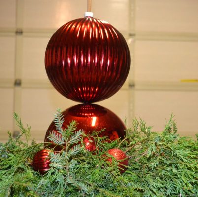 How to Make Ornament topiaries lizbushong.com