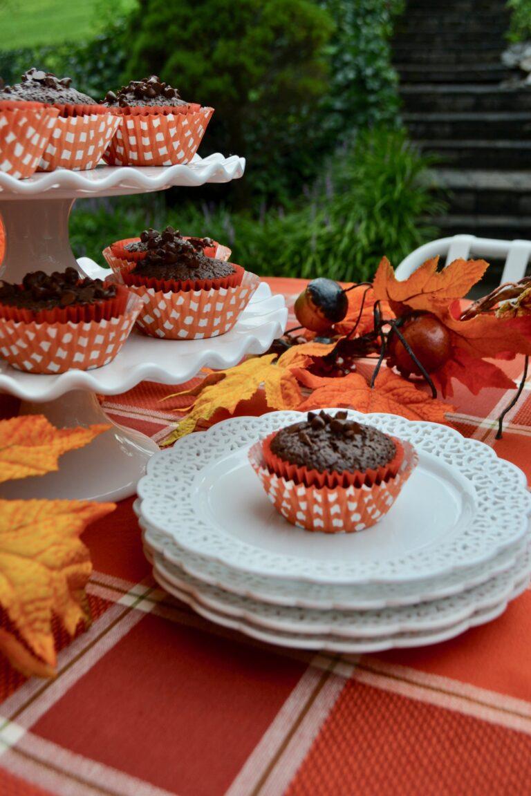 Making Pumpkin Spice Brownie Muffins lizbushong.com