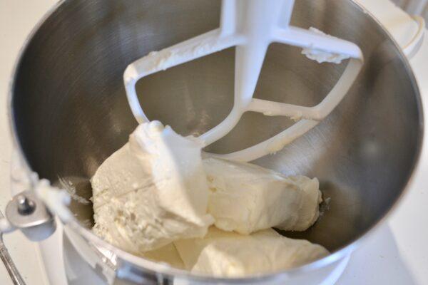 How to Make Caramel Apple Cheesecake lizbushong.com