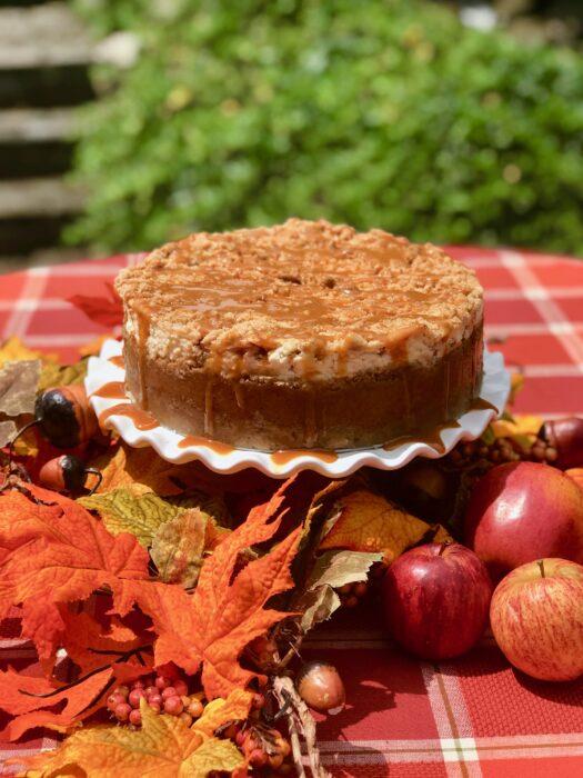 Fall Caramel Apple Cheesecake lizbushong.com