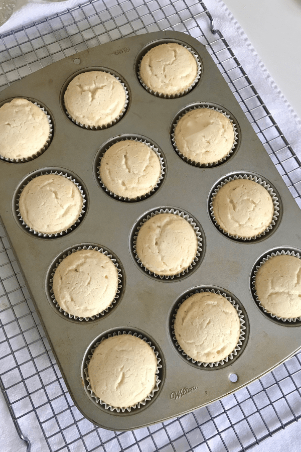 How to make vanilla nutella cupcakes lizbushong.com