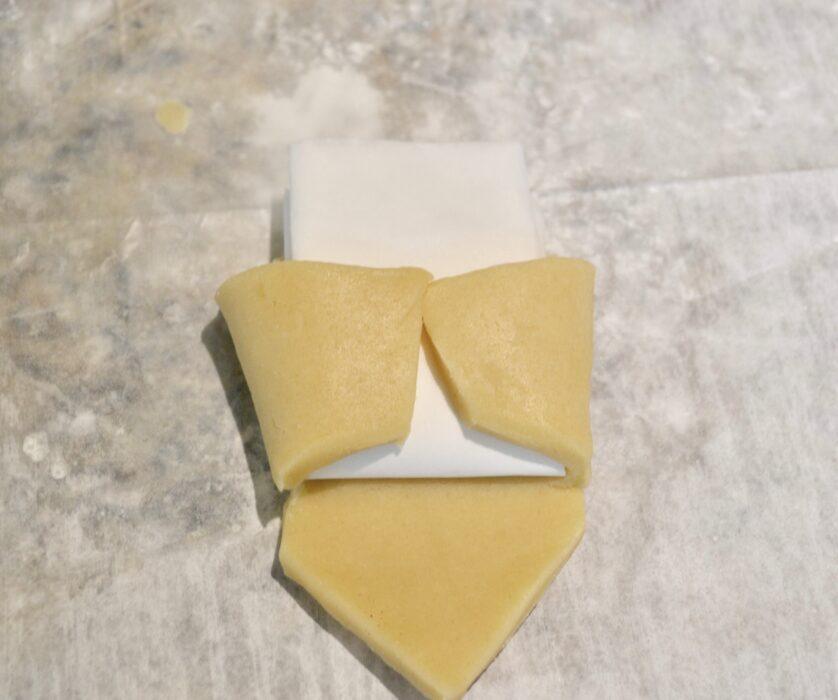 How to make Cherry Envelope Cookies lizbushong.com