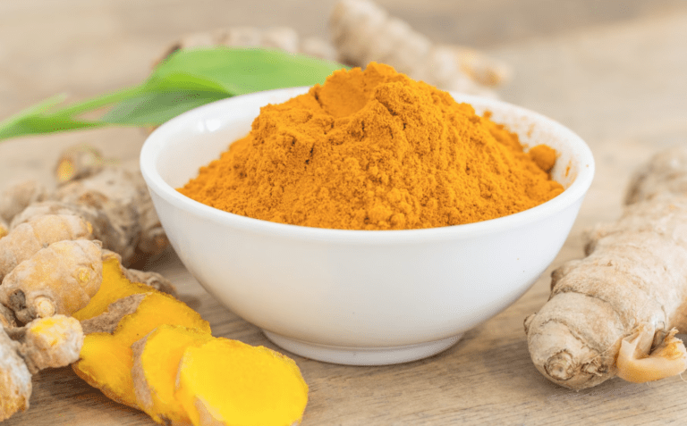 How to make Healthy Golden Milk Latte lizbushong.com using Turmeric