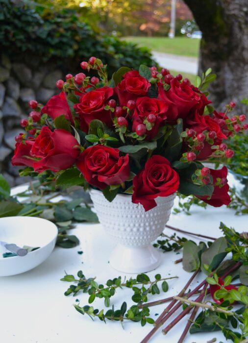 How to make a Cranberry rose centerpiece lizbushong.com
