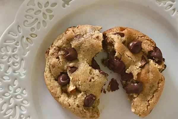 How to make bakery style chocolate chip cookies lizbushong.com